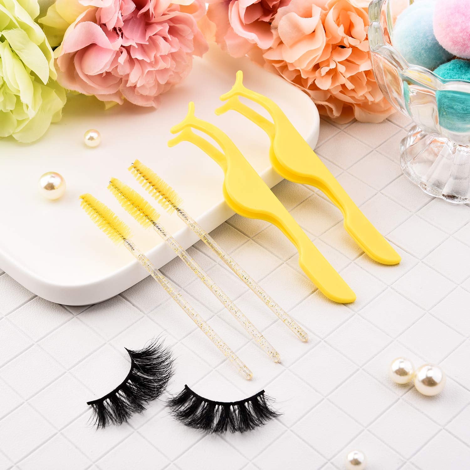 24 Pieces Plastic Eyelash Extension Tweezers Applicator Tool Auxiliary Clip and 100 Pieces Eyelash Brush Mascara Wands for Application(Yellow)